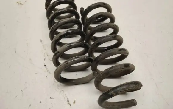 Mercedes-Benz C W204 Rear coil spring A2043240604