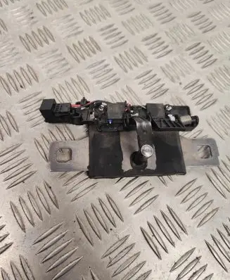 Audi Q7 4M Trunk lock loop 80A827507