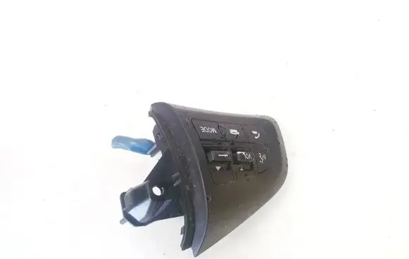 Mazda CX-7 Steering wheel buttons/switches 75b979