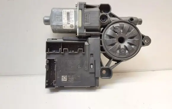 Volkswagen PASSAT B7 Front door window regulator motor 3C0959792C 3AA959702A