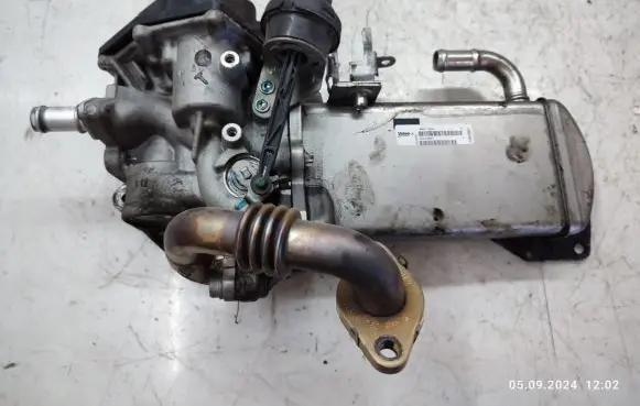 Audi A4 S4 B8 8K EGR valve cooler V29009967