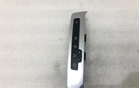 Audi Q7 4L Gear shift selector indicator 4L1713463A
