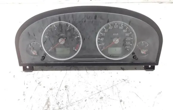 Ford Mondeo Mk III Speedometer (instrument cluster) 1S7F10841