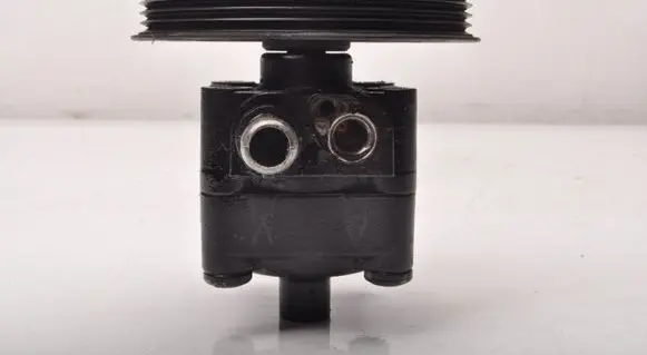 Volvo XC70 Power steering pump 
