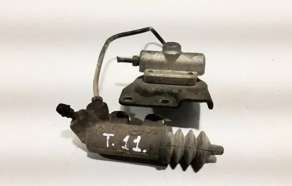 Toyota Avensis Verso Clutch slave cylinder 