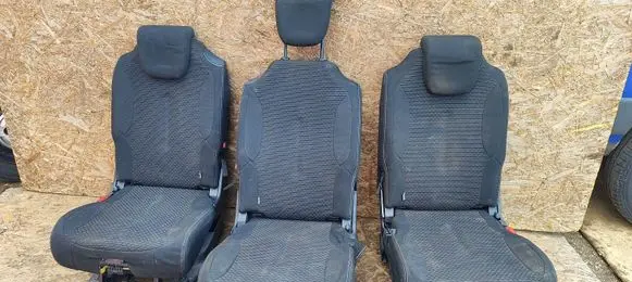 Citroen C4 I Picasso Second row seats 