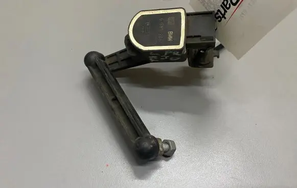 BMW X6 E71 Air suspension front height level sensor 6785206
