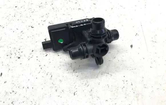 Volvo XC40 Coolant heater control valve 32339142