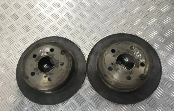 Toyota Avensis T250 Rear brake disc 4243105050 08A71411