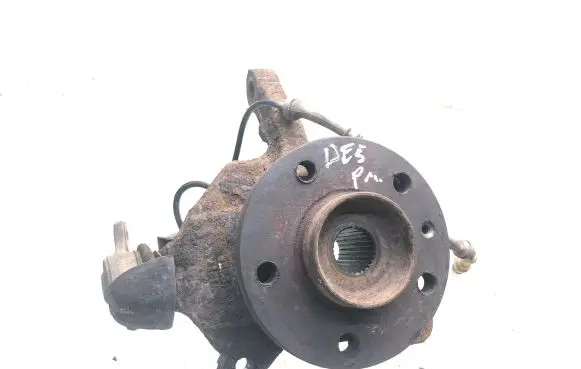 Opel Vivaro Front wheel hub spindle knuckle 58411 583498