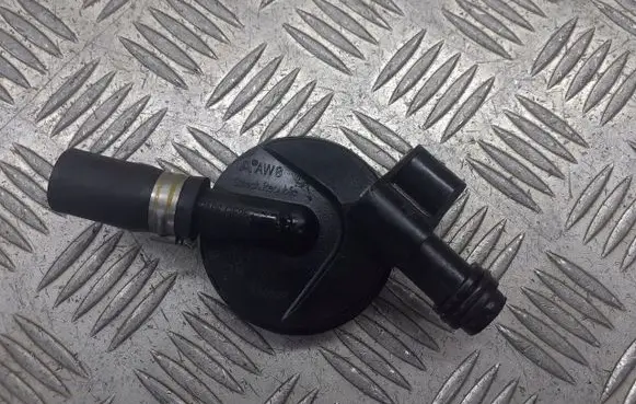 Skoda Fabia Mk2 (5J) Breather hose/pipe 03D103765F