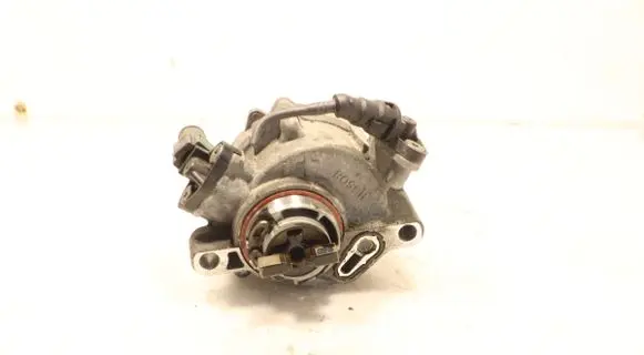 Peugeot 2008 I Vacuum pump