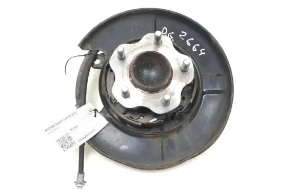 Nissan Juke I F15 Rear wheel hub