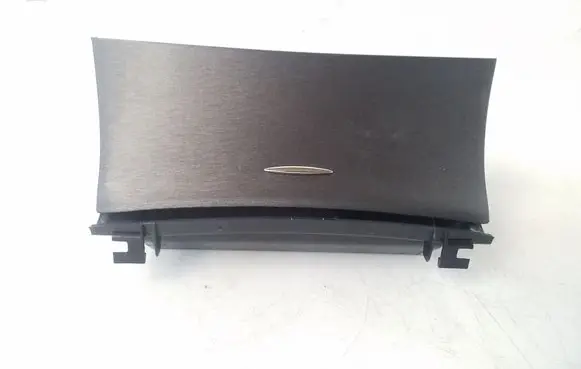 Mercedes-Benz CLS C219 Ashtray (front) 2116802852