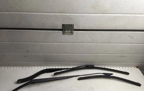 Renault Talisman Windshield/front glass wiper blade 288868857R