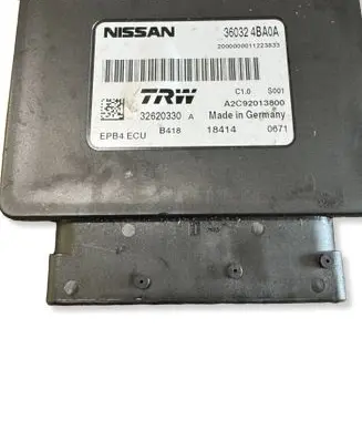 Nissan Qashqai Hand brake control module 360324BA0A