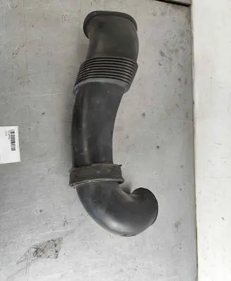 Volkswagen Touareg I Intercooler hose/pipe 7L6129752A