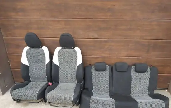 Toyota Yaris Other seats 