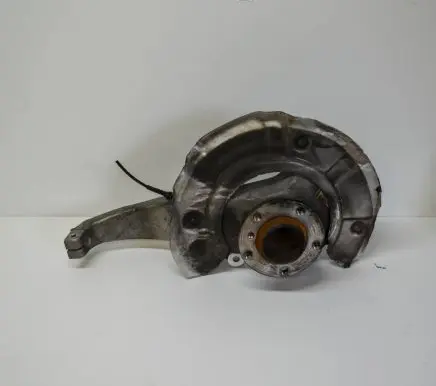 BMW 5 F10 F11 Front wheel hub