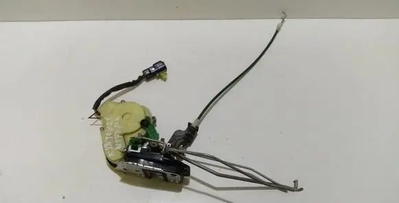 KIA Sorento Front door lock