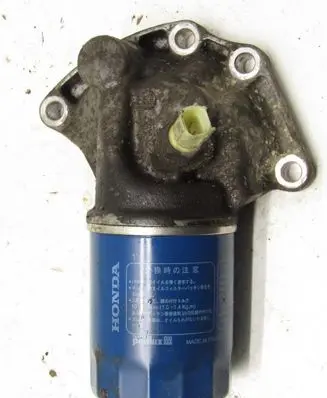 Honda Civic X Oil filter mounting bracket 