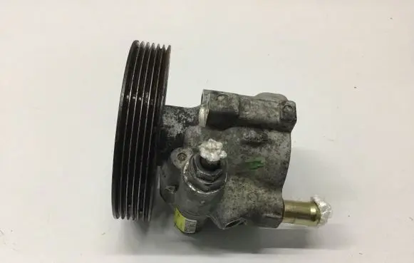 Volvo S40, V40 Power steering pump 8200071050 26083376RV