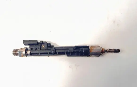 BMW 5 F10 F11 Fuel injector