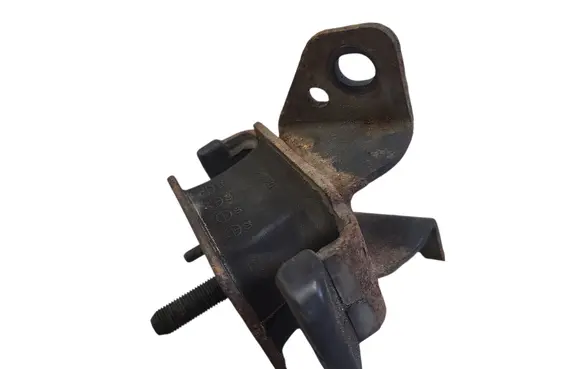 KIA Sorento Engine mount bracket 218123E150