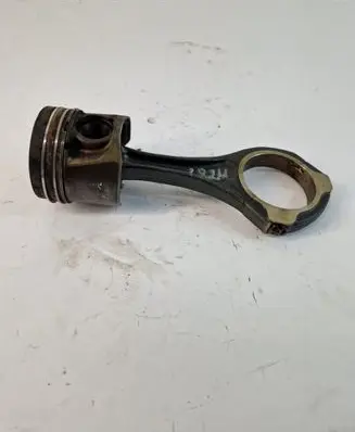 Mercedes-Benz C W204 Piston 0830923