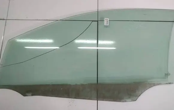Mercedes-Benz A W169 Front door window glass four-door AS2