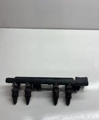 Renault Clio II Fuel main line pipe 7700114546