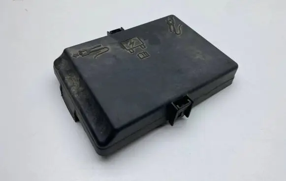 Dodge Charger Fuse box cover 7171-5161-30