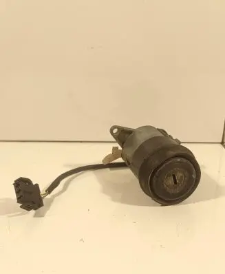 Audi A6 S6 C4 4A Tailgate/trunk/boot lock/catch/latch