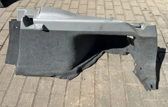 Toyota Prius (NHW20) Trunk/boot lower side trim panel 6471447010
