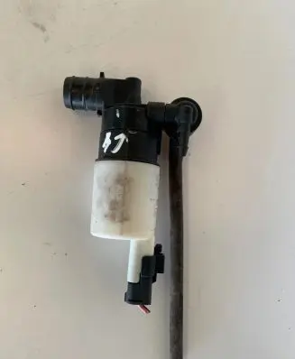 Citroen C4 I Windscreen/windshield washer pump 9641553880 8200067015 9641553980