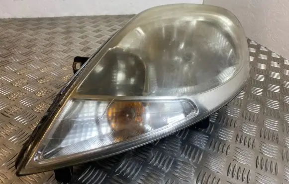 Renault Trafic II (X83) Headlight/headlamp 8200701354 93859829 89313970