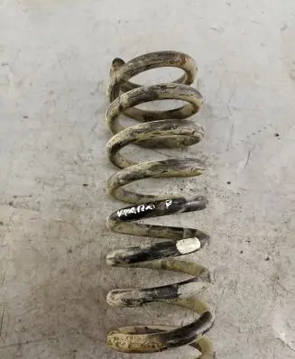 Suzuki Grand Vitara I Front coil spring AK765D10