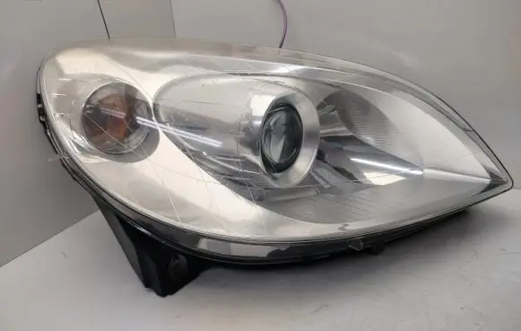 Mercedes-Benz B W245 Headlight/headlamp 15D30