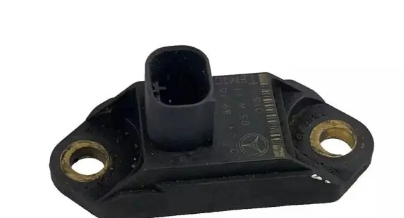 Mercedes-Benz E W211 Airbag deployment crash/impact sensor 0025426918