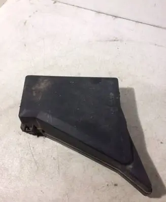 Subaru Tribeca Fuse box cover 