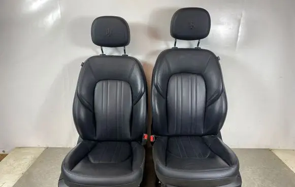 Maserati Levante Seat set 