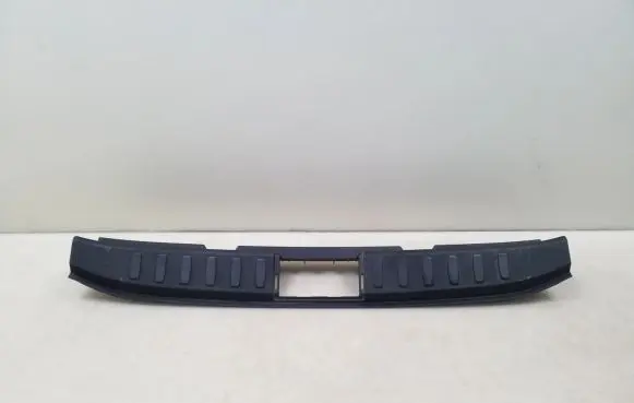 BMW X1 E84 Tailgate/trunk side cover trim 2990736