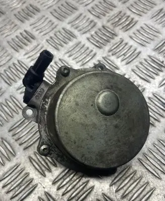 Audi A6 S6 C5 4B Vacuum pump 
