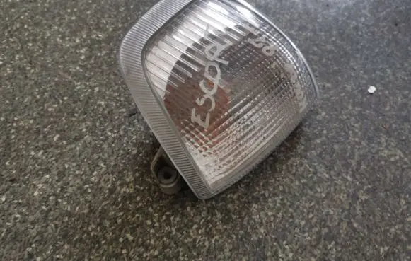 Ford Escort Front indicator light