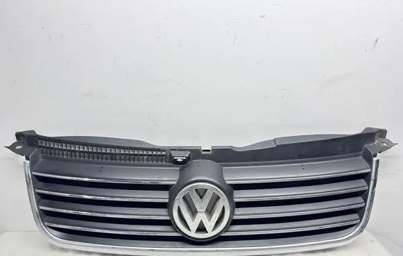 Volkswagen PASSAT B5.5 Front bumper lower grill 3B0853651L