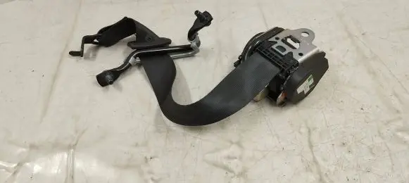 Volvo XC90 Third row seat belt 31484584
