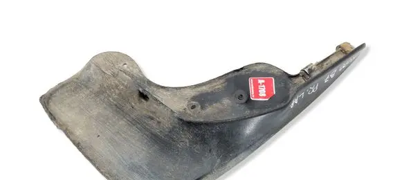 Volkswagen PASSAT B7 Front mudguard 