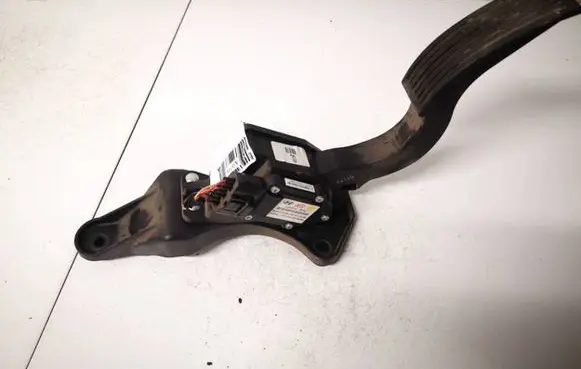 Hyundai Santa Fe Accelerator throttle pedal 327262b100 32726-2b100