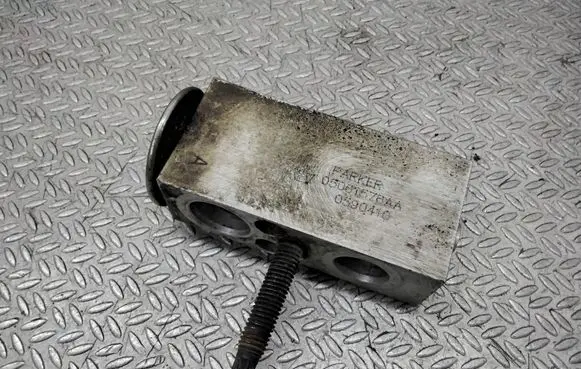 Chrysler Pacifica Air conditioning (A/C) expansion valve 05061576AA