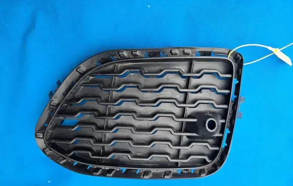 BMW X3 F25 Front bumper lower grill 8056941